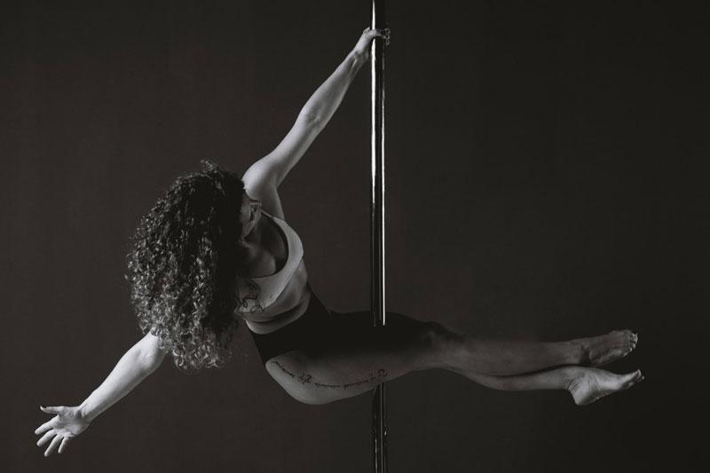 Pole dance